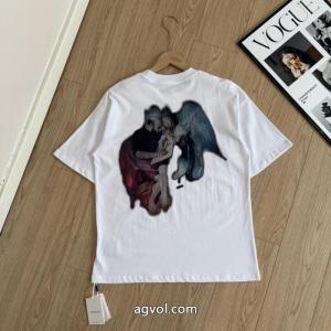 ブランド 偽物 激安 通販快適な着心地限定版プリント半袖Tシャツオフホワイト