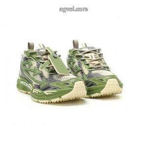 大注目日本未入荷ブームは再熱中スーパー コピー ブランド 専門スニーカーOff-White