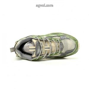 大注目日本未入荷ブームは再熱中スーパー コピー ブランド 専門スニーカーOff-White