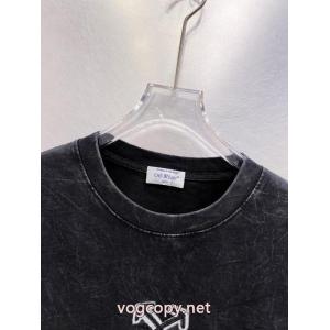 数量限定最新作 新商品数量限定 存在感のある 半袖Tシャツオフホワイトコピー 商品 通販
