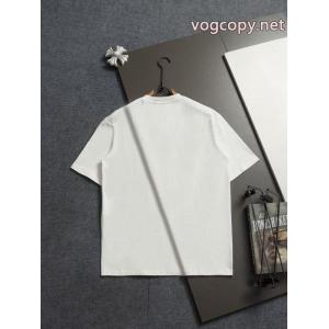 ブランド コピー ショップ半袖Tシャツ軽量で大容量 保温力に優れた 人気急上昇MONCLER