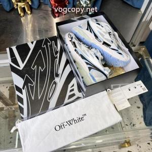 スニーカー偽 ブランドOff-Whiteホリデー限定 絶大な人気を誇る 楽しめる1着..