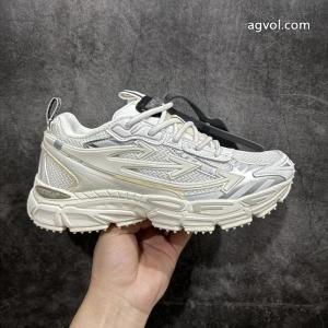 オフホワイト圧倒的人気アイテム 現地でついに発売 入手困難！ スニーカースーパー コピー 通販.