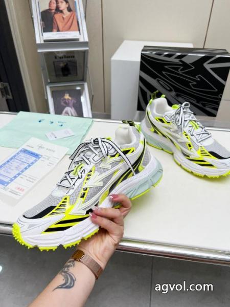 スタイルアップ効果 精製加工 26流行りオフホワイトコピー ブランド 通販 安心スニーカー. 5