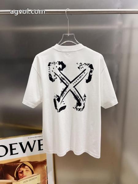 半袖TシャツNEW大変素敵 定番人気のカラー 完売前に即対応Off-Whiteブランド コピー 着払い 2