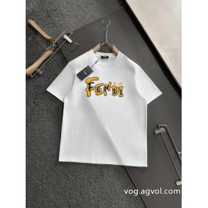 2026SSコレクションに新着 雰囲気が違う 超激得定番半袖TシャツFENDIブランド コピー バック